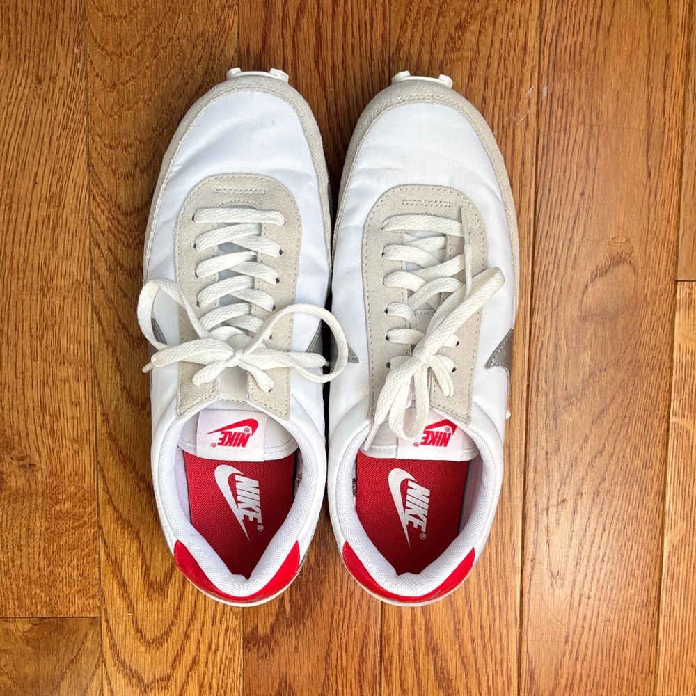 Nike Daybreak White and Gray Shoes